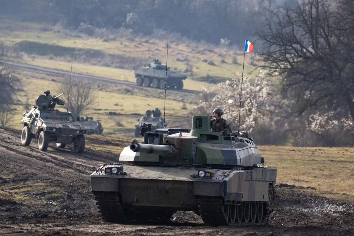 Pháp đẩy mạnh hiện diện quân sự tại sườn Đông NATO