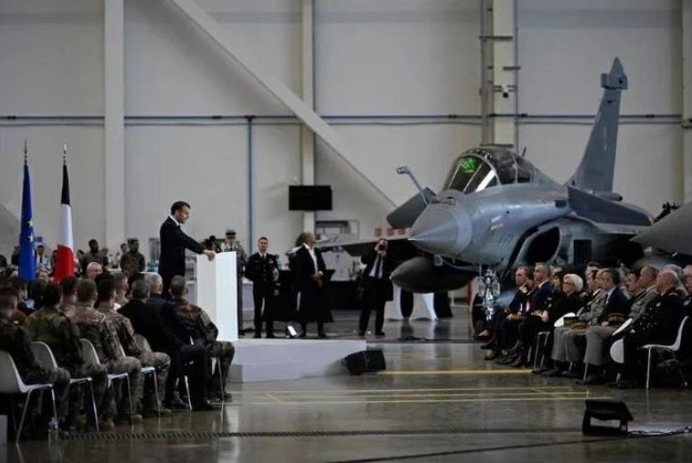 Cảnh báo nước Pháp 'đang trong tầm bắn của Nga', Tổng thống Macron tuyên bố: 'Để giữ tự do... phải mạnh mẽ'