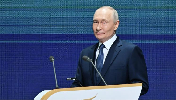 Tổng thống Nga Putin lên đường thăm Trung Quốc