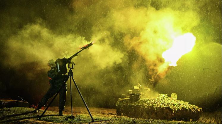 Quân đội Nga phát động cuộc tấn công vào các cơ sở quân sự ở Ukraina trong đêm qua