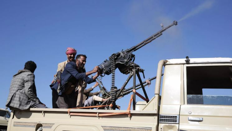 Phong trào Houthis tấn công các cơ sở quân sự của quân đội Yemen