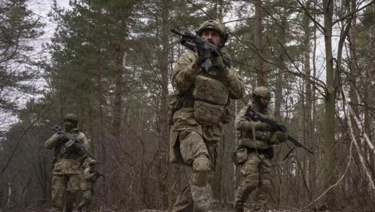 Lính Ukraina sợ đá và bị bắt làm tù binh ở tỉnh Zaporozhye