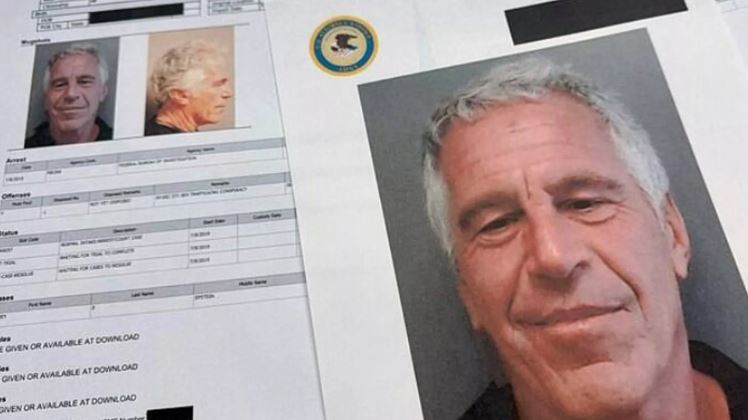 Cha của Elon Musk tuyên bố Epstein vẫn còn sống