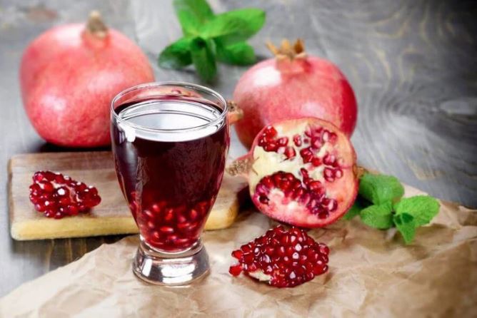 6 lợi ích tiềm năng của nước ép lựu ít người biết