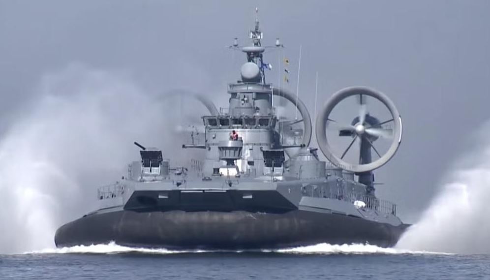 Tàu đổ bộ đệm khí lớp Zubr, 'quái thú mặt biển' lớn nhất thế giới của Liên Xô