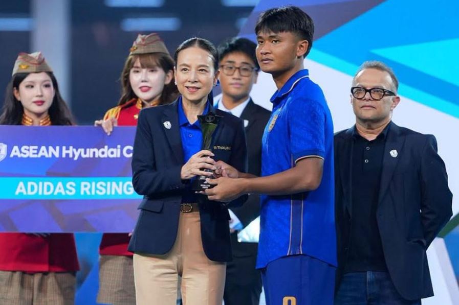 Madam Pang và Thái Lan gửi thông điệp đấu Việt Nam ở FIFA ASEAN Cup
