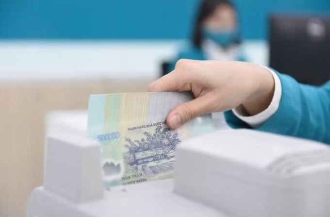 Lãi suất ngân hàng ngày 20/10: Lãi suất tiết kiệm giảm đồng loạt