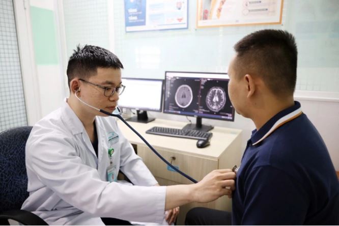 Lối sống thiếu lành mạnh, stress kéo dài khiến bệnh tim mạch dần trẻ hoá