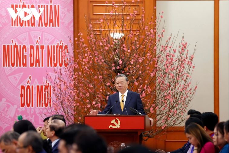 Tổng Bí thư Tô Lâm gặp mặt đoàn kiều bào dự chương trình “Xuân Quê hương 2026”