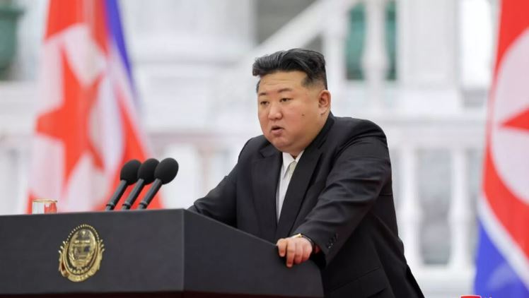 Ông Kim Jong Un tuyên bố mục tiêu xây dựng quân đội mạnh