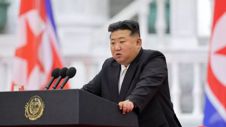 Kim Jong-un chính thức tuyên bố Hàn Quốc là “quốc gia thù địch”