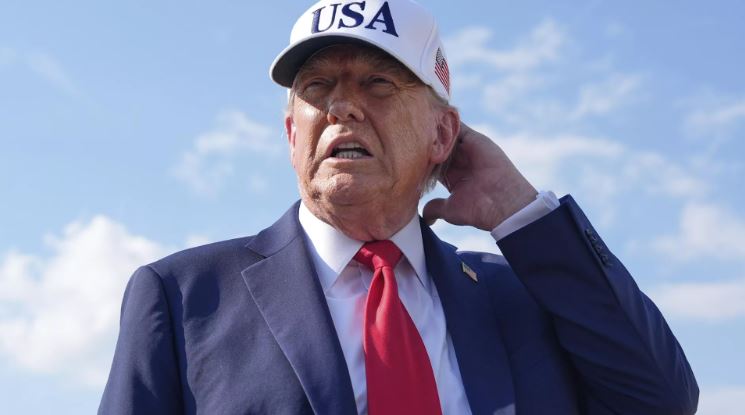 Tổng thống Mỹ Trump nói đùa về việc bị cấm tranh cử nhiệm kỳ thứ ba