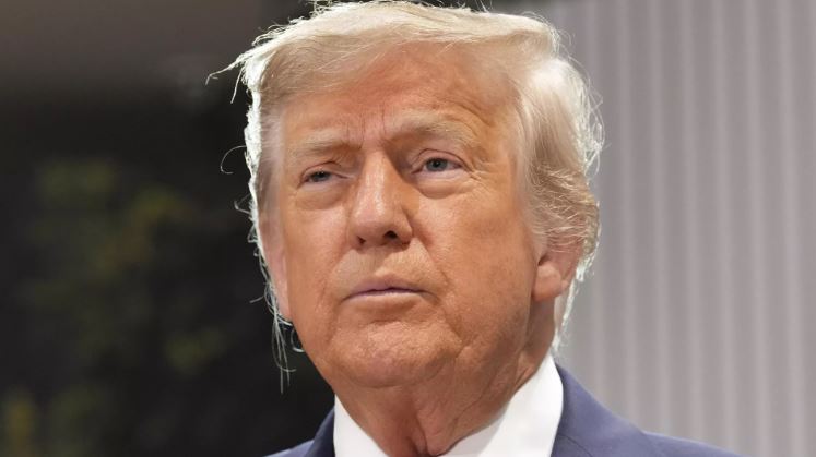 Ông Trump thừa nhận đã xem lễ hội kỷ niệm Ngày Chiến thắng ở Nga