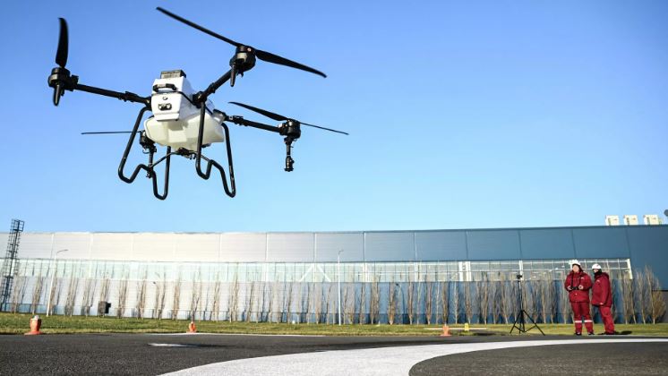 Các nhà khoa học Nga đang tập trung tạo ra hàng đàn máy bay không người lái