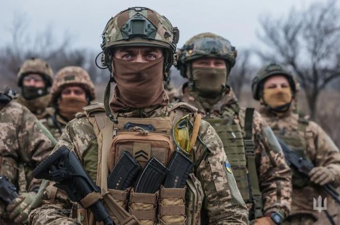 Ukraine rút quân khỏi Siversk, Mỹ giảm mạnh viện trợ cho Kiev