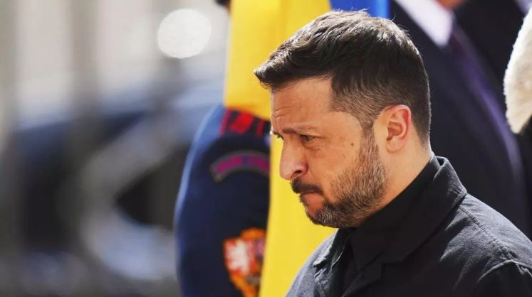 Bộ Ngoại giao Nga ví Zelensky như một hành khách đang chạy đuổi theo xe buýt