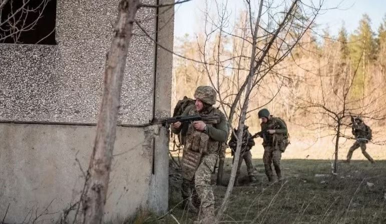 Những cuộc phản công vô nghĩa và tổn hao xương máu của Ukraine