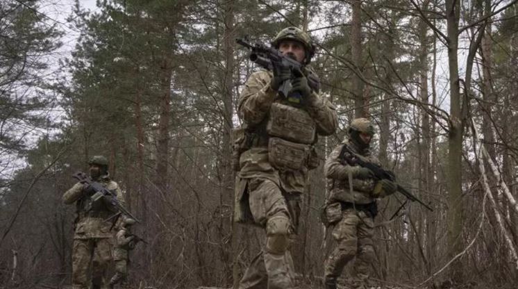 Chính trị gia Pháp kêu gọi chấm dứt viện trợ của EU cho Ukraina vì hành động cưỡng bức tuyển quân