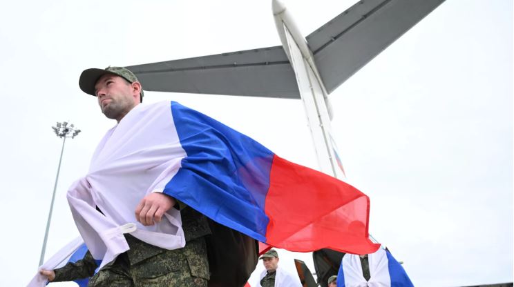 Nga tiếp nhận 193 quân nhân từ vùng lãnh thổ do Kiev kiểm soát