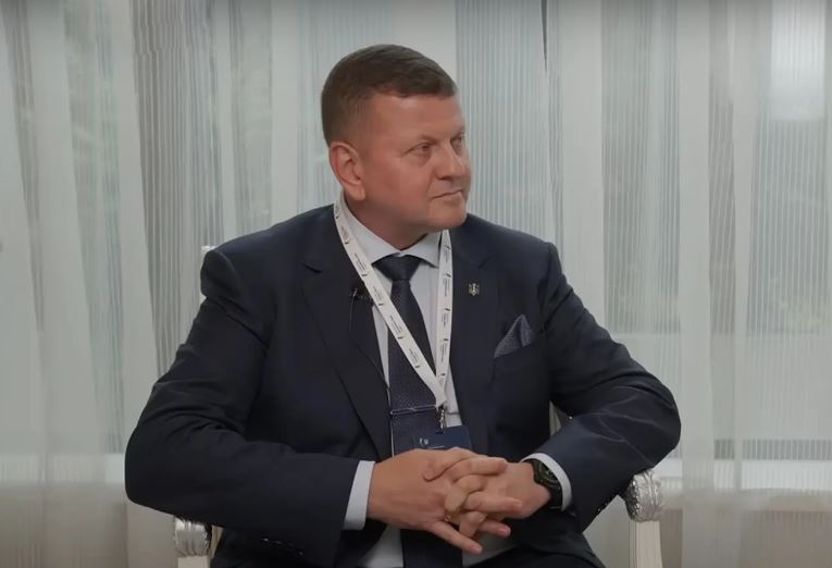 Cựu Tổng Tư lệnh quân đội Ukraine nói điều bất ngờ về nền tảng quân sự Ukraine