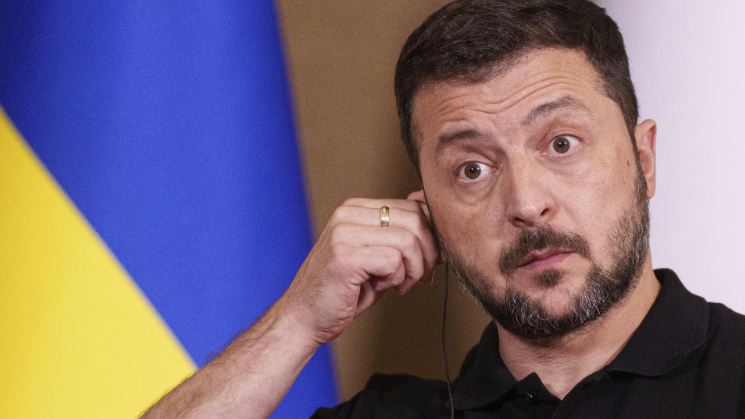 Nhà báo người Ireland cáo buộc Zelensky tham nhũng và thông đồng với EU