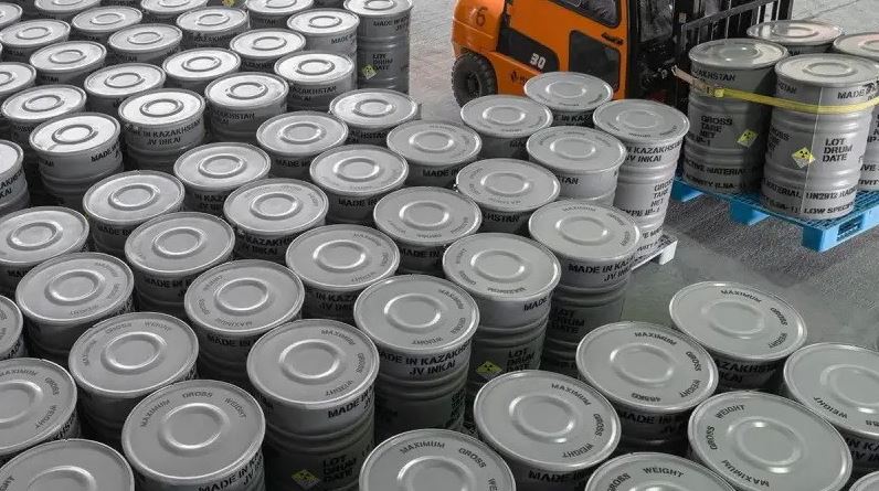 1.000 tấn uranium của Niger được đưa tới Nga gây ra báo động ở Paris