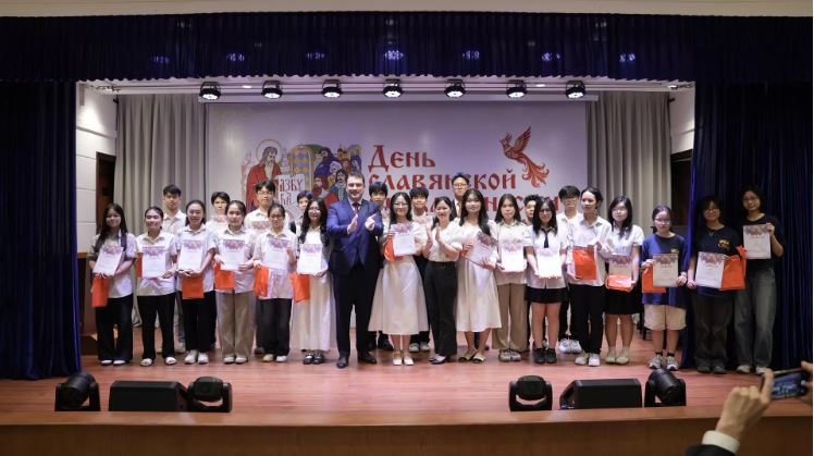 Olympic tiếng Nga mở đường cho học sinh Việt Nam theo đuổi ngành công nghệ thông tin tại Nga