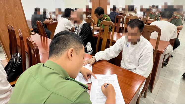 110 người Việt bị Mỹ trục xuất