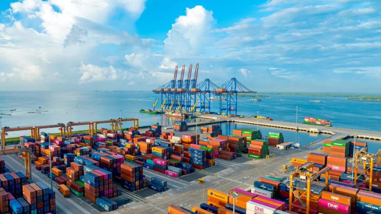 Xuất nhập khẩu Việt Nam có thể vượt 1000 tỷ USD, đơn hàng dồn dập đổ về