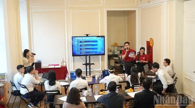 Phát triển văn hóa đọc cho tuổi trẻ Việt Nam tại Liên bang Nga