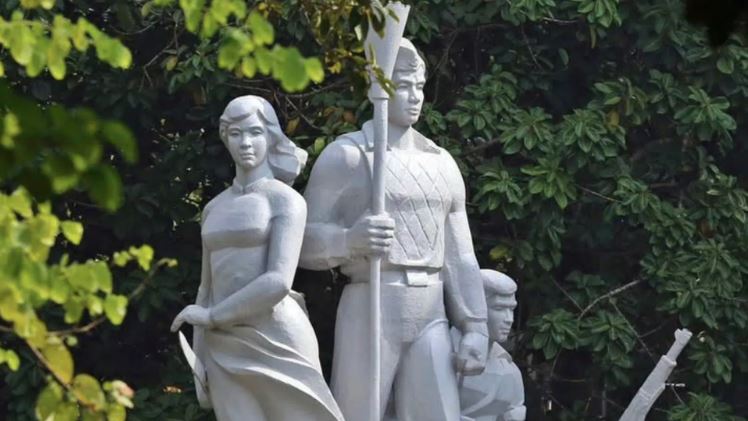 Hà Nội đưa tượng đài “Quyết tử để Tổ quốc quyết sinh” về Bộ Tư lệnh Thủ đô
