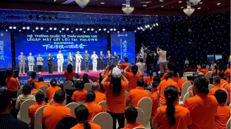 Hội thảo hàng trăm người Trung Quốc ở Quảng Ninh, chính quyền không biết