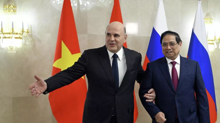 Thủ tướng Nga Mishustin hội đàm với Thủ tướng Việt Nam Phạm Minh Chính