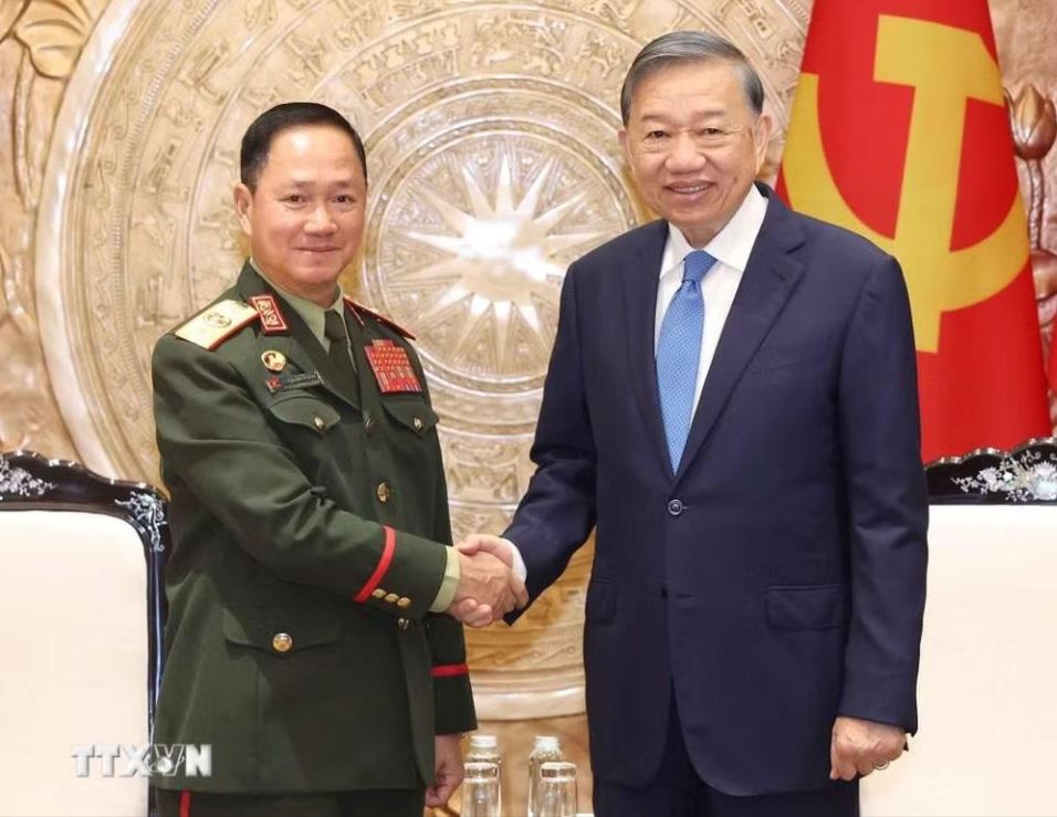 Tổng Bí thư, Chủ tịch nước Tô Lâm tiếp Bộ trưởng Quốc phòng Lào