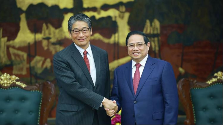 Thủ tướng đề nghị Nhật Bản “mở kho dầu” hỗ trợ Việt Nam