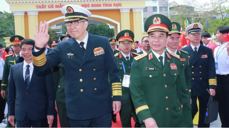 Việt Nam - Trung Quốc lần đầu bắn đạn thật trong huấn luyện hải quân liên hợp