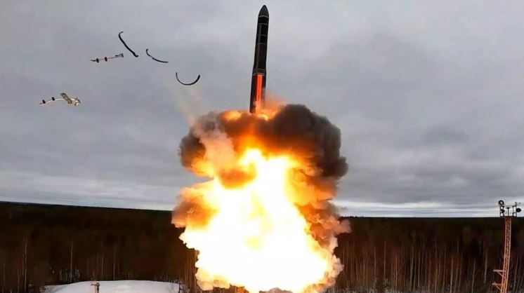 Chuyên gia phân tích: Nga có lợi thế về vũ khí thông thường và vũ khí chiến lược