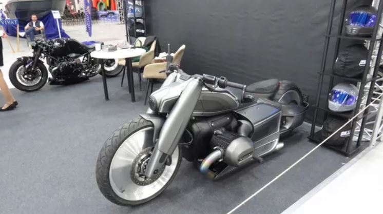 Thép, phong cách cổ điển và điện: Các nhà độ xe Nga biến xe máy thành tác phẩm nghệ thuật