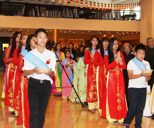 Đại lễ Vu Lan tại Praha - sâu nặng tình đời