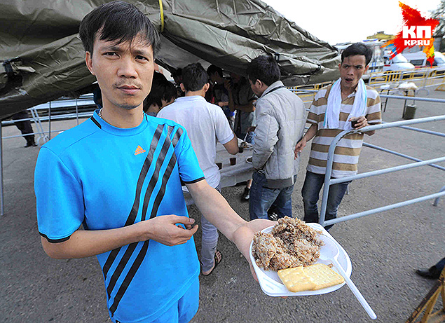 Tin video: Tâm trạng của những người lao động trong khu tạm giữ