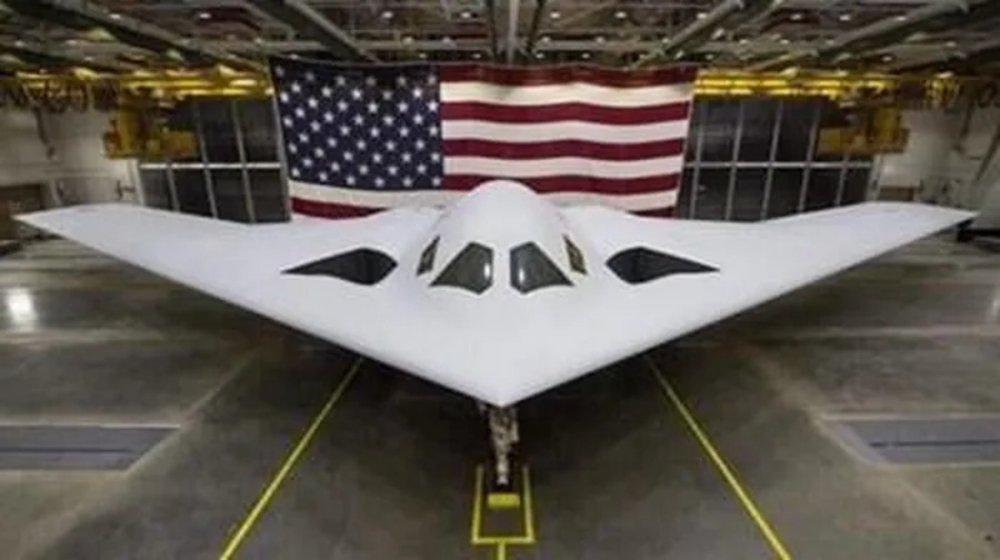 Máy bay B-21 Raider - 'Lỗ đen' ngân sách mới của Lầu Năm Góc?