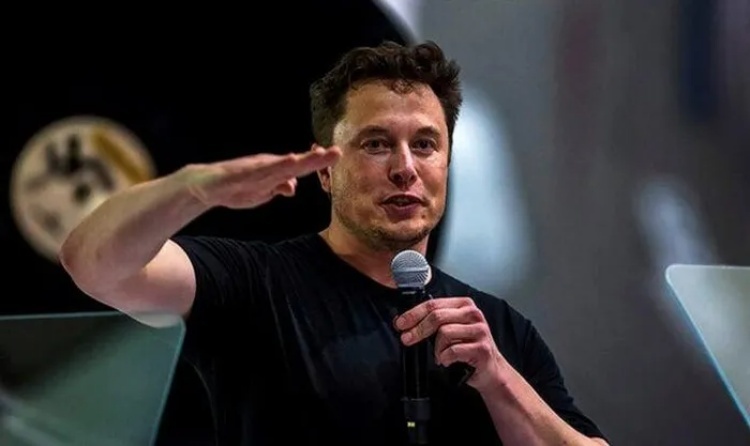 Tỷ phú Elon Musk chê Fed 'ngớ ngẩn' khi chưa giảm lãi suất