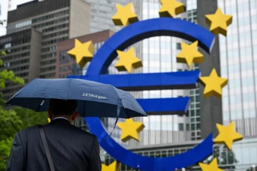 Khi đồng Euro 'ngã ngựa'…