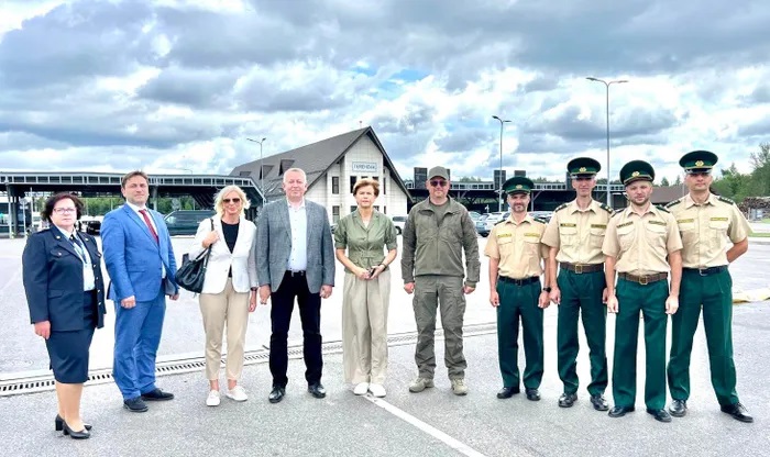 Latvia chỉ ra 'cơn đau đầu' của EU trong các đòn trừng phạt Nga
