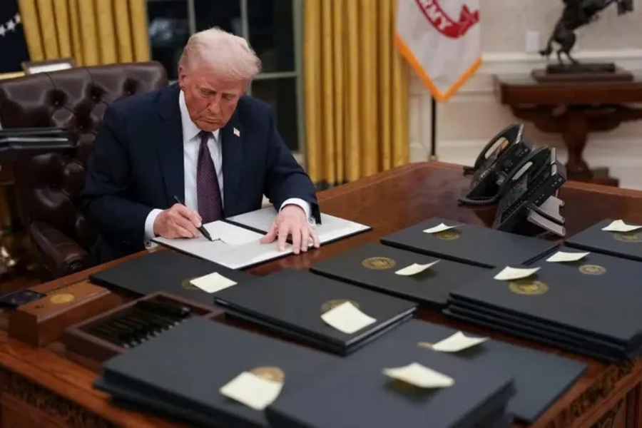 Chiến dịch sa thải của ông Trump gây choáng váng