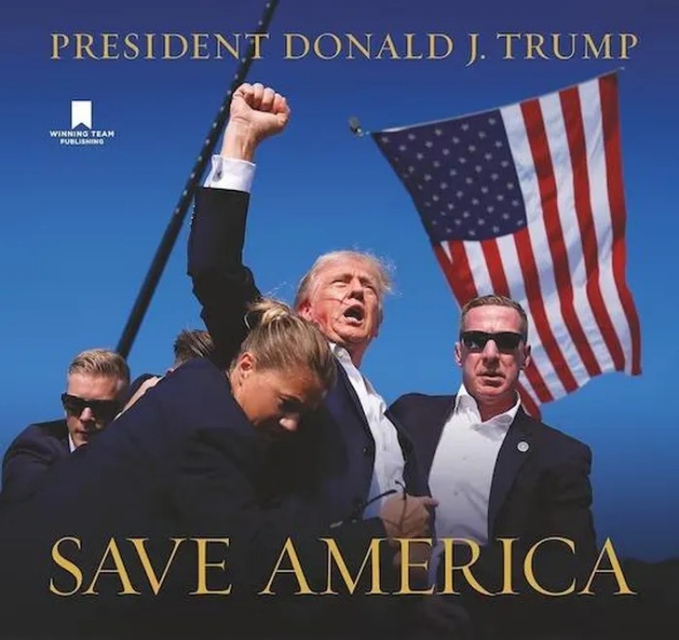 Sách ảnh mới của ông Trump ăn khách dù giá đắt