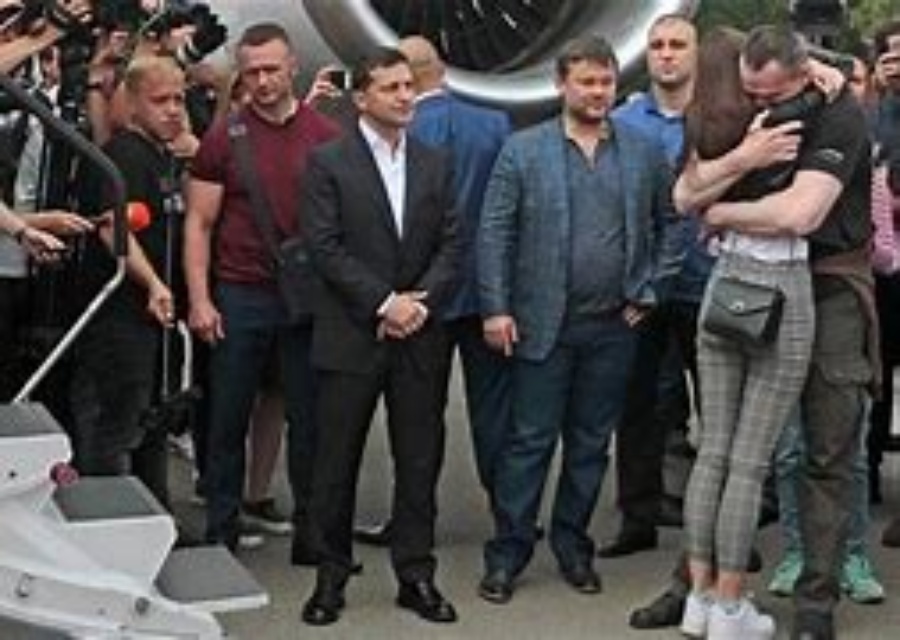Nga và Ukraine trao đổi tù binh