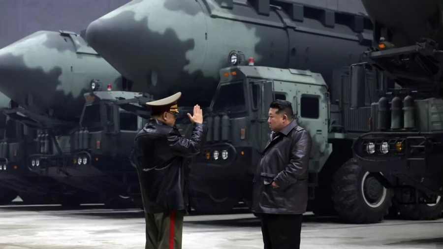 Kim Jong-un tuyên bố tên lửa mới của Triều Tiên có thể vượt qua mọi hệ thống phòng thủ