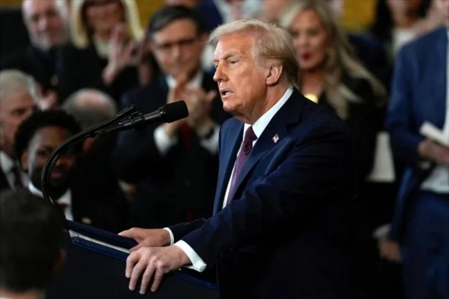 Tổng thống đắc cử Donald Trump nhậm chức, thông báo một loạt thay đổi chính sách
