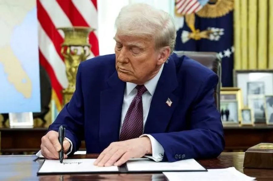 Reuters: Tổng thống Trump yêu cầu nhiều Đại sứ quán Mỹ cắt giảm nhân sự